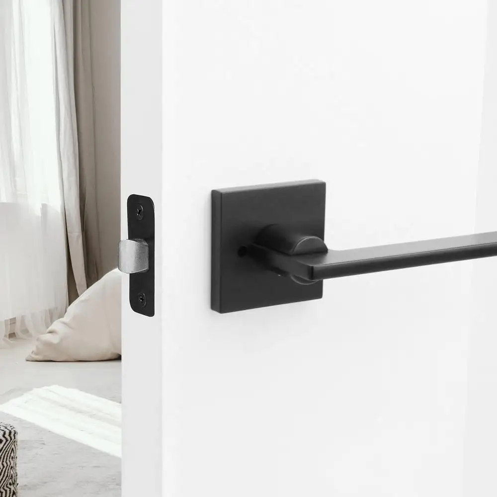 Manija de puerta de zinc Premium Manija de puerta de palanca plana popular con juego de pestillo/cerradura Hardware de puerta de Zamak negro minimalista Americano/Euro