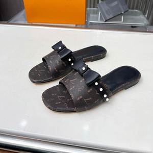 รองเท้าสไลด์โบว์ลายโมโนแกรมสุดหรู ดีไซน์เนอร์ รองเท้าสำหรับวันหยุดฤดูร้อนสำหรับผู้หญิง - Product Image 3