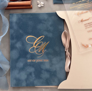 고품격 더스티 블루 벨벳 골드 폴리오 봉투 고급 박 인쇄 아크릴 웨딩 초대장 - Product Image 2