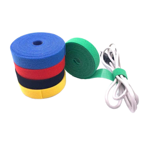 Bande auto-agrippante en nylon robuste personnalisée avec adhésif en rouleau pour le bricolage, le bureau, la maison et l'électronique - Product Image 1