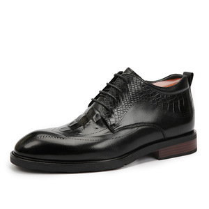 Chaussures en cuir très demandées, style anglais, brogues en cuir de vachette, chaussures Oxford formelles faites à la main pour hommes - Product Image 5