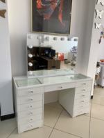 Coiffeuse Haut de Gamme en Pin pour Chambre avec Miroir de Maquillage LED et Tiroirs, Vente Directe Usine pour Usage Domestique et Hôtelier, en Bois
