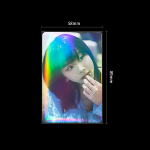 Nuevo Lanzamiento HOLOGRAPHIC DEFENDER Fundas para Tarjetas Fotográficas KPOP con Efectos de Arcoíris de Doble Cara, 58x89mm, Material PP, Sellado Térmico - Product Image 6