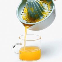 High Quality Plastic Manual Fruit <b>Press</b> Citrus Lime Lemon <b>Orange</b> Juice Fruit Reamer Lemon Squeezer with Strainer - Product Image 5
