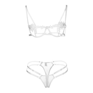 Ensemble de lingerie/pyjama sexy pour femmes, composé d'un soutien-gorge orné de dentelle pure et séduisante et d'un short à bretelles, cintré à la taille et moulant sur les hanches. - Product Image 5