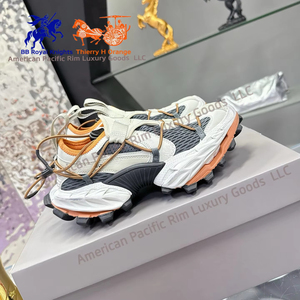 Zapatillas Deportivas Blancas con Detalles Naranjas, para Senderismo, con Parte Superior de Malla Transpirable, Suela Gruesa Antideslizante, Casuales, para Exteriores, Estilo Balenciaga - Product Image 3