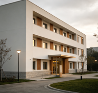 Centre de soins préfabriqué en acier à 3 étages, structure stable en acier, environnement de vie confortable pour immeuble résidentiel senior