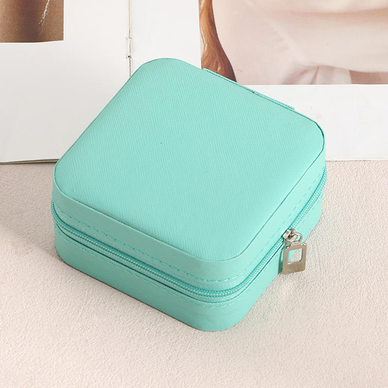 กล่องซิป [สีน้ำเงิน]; 10x10x5cm