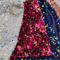 Robe de luxe multicolore paillettes design broderie velours sequin leavers dentelle tissu