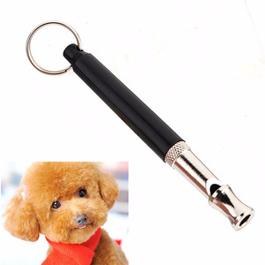 Silbato de entrenamiento para perros, de metal negro, con llavero, para suministros de entrenamiento de mascotas. - Product Image 4