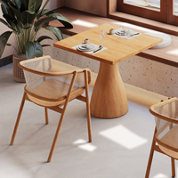 Ensemble table et chaises modernes et carrée en bois massif de style vintage table à manger commerciale pour 2 à 4 personnes pour le restaurant et le café