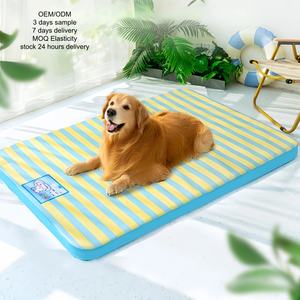 Kühlmatte für Katzen & Hunde, weich, atmungsaktiv, rutschfest, waschbar, extra groß, aus Stoff & Kunststoff, Kühlbett - Product Image 1