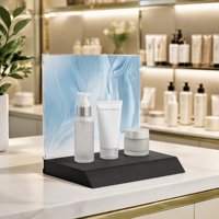 Table de présentation de produits de maquillage et de soins de la peau en acrylique de luxe sur mesure, présentoir en acrylique en forme de L pour cosmétiques