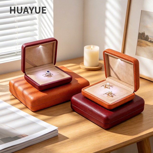 Huayue Jewellery Light up Necklace Ring Boxes Packaging Push Button PU Leather Ring Box case with Led Light