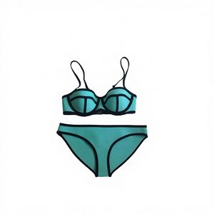 Traje de Baño Bikini de Neopreno UOO Grado 2-4 con Tallas Personalizadas para Damas - Product Image 1