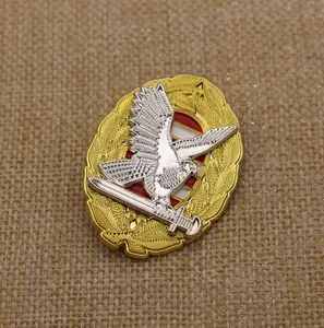High Quality Custom Gold Nickel Plated 2D Eagle Lapel Pin Enamel Sward Badge