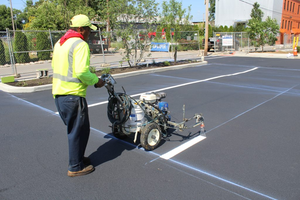 Factory Direct Bulk Cold Road Marking <b>Paint</b> High Adhesion Wear Resistant <b>Paint</b> for Highways and Parking Lots - Product Image 6