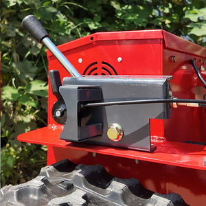 リールクローラーリモートコントロール芝刈り機自律トラックコードレスディーゼル電気ロボット芝刈り機卸売 - Product Image 3