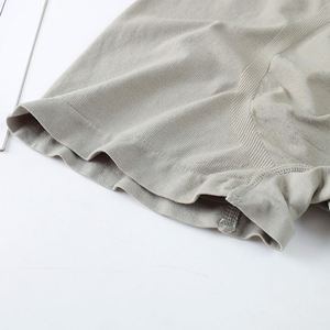 Ropa Interior Masculina de Alta Calidad, Simple, Absorbente de Sudor y Transpirable, con un Diseño Cómodo sin Costuras y Estilo de Cuatro Esquinas. - Product Image 3