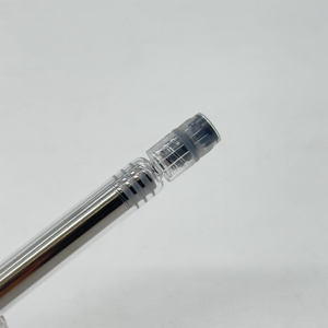 Seringue en verre de précision ultra-mince de 2,25 ml avec tige de poussée métallique, service OEM de marque privée pour produits cosmétiques et usage en laboratoire - Product Image 4