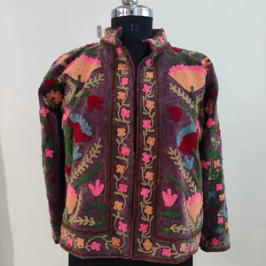 Veste Suzani brodée à la main exclusive, veste Suzani en coton, tissu TNT, veste bohème pour femmes, veste Suzani brodée SALT - Product Image 1