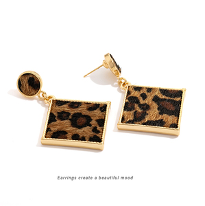 أقراط مرصعة بشعر حصان هندسي على الطراز الأوروبي والأمريكية أقراط مرصعة بحس متقدم وإكسسوارات إبرة أذن بسيطة مبالغ فيها - Product Image 6