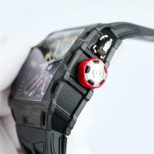 Reloj Automático Mecánico de Lujo de Excelencia Inigualable, Tonneau de 50 mm, Fibra de Carbono Negra, Corona Roja, Puntero Luminoso, Correa de Goma - Product Image 5