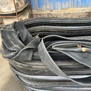 <span class=keywords><strong>Set</strong></span> Completo di Pneumatici in Gomma per Esterni e Tubi Interni per Auto da Paraurti per Parchi Divertimento - Product Image 4