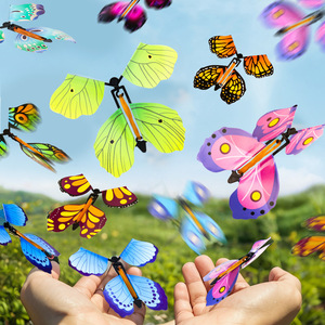 Mariposas Voladoras Mágicas de Juguete, Mariposas Voladoras Sorpresa con Cuerda, Mariposas Voladoras para Niños, Juguetes de Exterior - Product Image 1