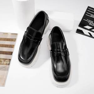 Nouvelles Chaussures en Cuir Imperméables pour Hommes - Bottes Chukka à Semelle Épaisse Faites à la Main, Chaussures Décontractées Rehaussantes - Product Image 5