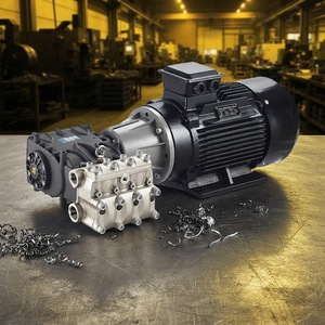 Pompe à piston triplex à entraînement moteur, série haute pression, pour nettoyage industriel, 131 L/min, 100 bar - Product Image 1