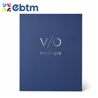 Dossier de présentation de documents de bureau personnalisé en carton noir avec impression mate, pochette et logo UV sélectif