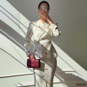 ODM/OEM ensemble personnalisé de cordons de style modeste pour femmes musulmanes vente en gros ensemble de jupes longues et blouses imprimées - Product Image 3