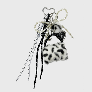 Sac en peluche imprimé léopard <span class=keywords><strong>marron</strong></span> JS avec porte-clés pour cadeaux de fête, petits animaux en peluche porte-clés pour femmes et filles - Product Image 2