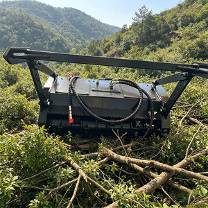 Affidabile Trinciatrice per Vegetazione da 40 Pollici con Bulloni di Resistenza Grado 12.9, Protezione Antispruzzo e Catene CE per Skid Steer - Product Image 1