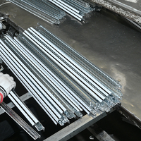 Profilés et rails en acier galvanisé à haute résistance, revêtus de zinc, pour l'installation de systèmes de cloisons sèches