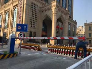 عالية الجودة القياسية الكربون الصلب أدى أضواء الأمن والحماية لحركة المرور والتحكم في الوصول الطريق كتلة المسامير - Product Image 3