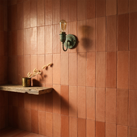 Carreaux muraux en céramique mate faits à la main 61,5x188,5mm, rouge terre cuite antique, antidérapants, pour murs de fond de salle de sport, salons, hôtels, bars