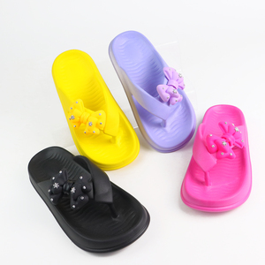 Chanclas <span class=keywords><strong>baratas</strong></span> lisas de verano de playa personalizadas para mujer, <span class=keywords><strong>sandalias</strong></span> <span class=keywords><strong>bonitas</strong></span> para mujer, zapatillas de espuma sexis calientes - Product Image 5