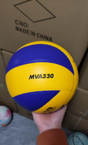 Ballon <span class=keywords><strong>de</strong></span> <span class=keywords><strong>volley</strong></span>-ball imperméable Mikasas MVA330 taille 5, résistant à l'eau et au sable, pour jeux en extérieur - Product Image 2