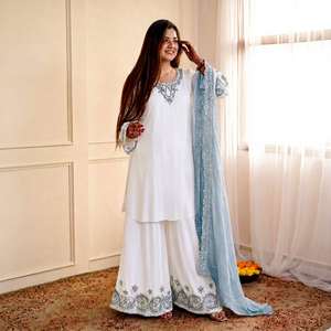 Ensemble de salwar kameez palazzo traditionnel blanc brodé pour femmes avec dupatta bleu clair - Product Image 1