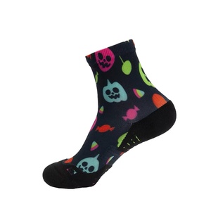 Meias Esportivas Personalizadas de Alta Qualidade com Logo, Secagem Rápida, Antiderrapantes, Impressas, Ecológicas, Antibacterianas e Respiráveis - Product Image 2