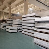 Blanc brillant mélangé avec de l'or Hi-Q feuille de marbre UV pour la décoration de la maison facilité d'installation