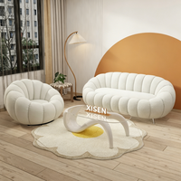 Ensemble de canapés Boucle crème incurvés avec table basse en verre pour salon, salon de beauté, centre commercial, mobilier de salon de loisirs