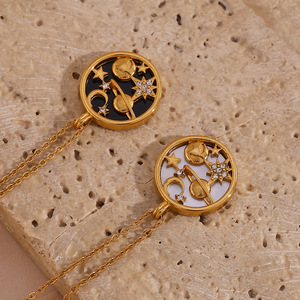 Dainty kabuk sikke kolye su geçirmez kolye 18K altın kaplama paslanmaz çelik yıldız ve ay kolye - Product Image 4