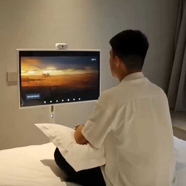 21.5 Inch Smart Interactive Mobile Tv White 6+128gb Video Player Floor Standing Smart Portable Screen Stand Tv Follow by Me Tv