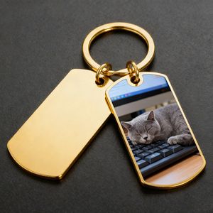 Porte-clés en métal gravé avec photo moderne et à la mode de forme personnalisée Porte-clés à double étiquette souvenir de prime de sublimation promotionnelle - Product Image 2