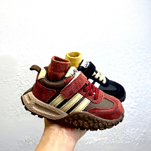 Baskets pour enfants en cuir véritable respirantes, Nouveauté 2025 Printemps Automne Hiver, style 'Dad Shoes', à scratch et à lacets, antidérapantes, pour l'entraînement, style coréen - Product Image 1