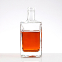 Bouteilles en verre transparentes rectangulaires et polygonales, idéales pour la vodka et le whisky, capacités allant de 500 ml à 700 ml