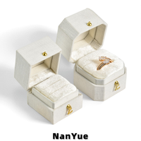 Boîtes à bagues en lin de luxe avec logo personnalisé, mini boîtes à bijoux en forme de coquille, emballage pour bagues de fiançailles, mariage, demande en mariage, boîte de rangement pour bagues